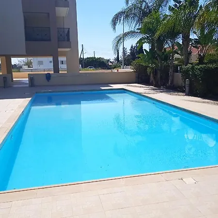 דירה Horizon View 2 Bedroom לרנקה